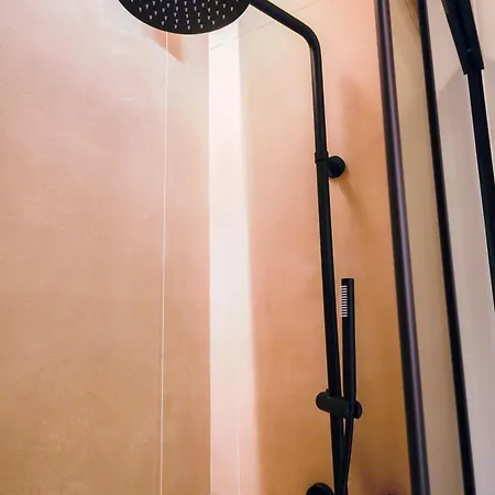 Virginia Madre Luxury ゲストハウス