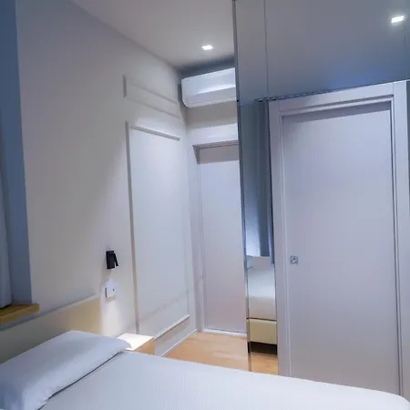 Virginia Madre Luxury サン・ベネデット・デル・トロント