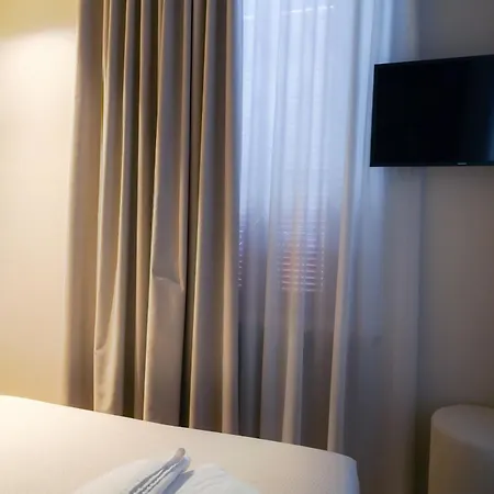 Virginia Madre - Boutique Guest House San Benedetto del Tronto