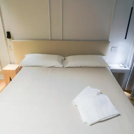 Virginia Madre - Boutique Guest House San Benedetto del Tronto