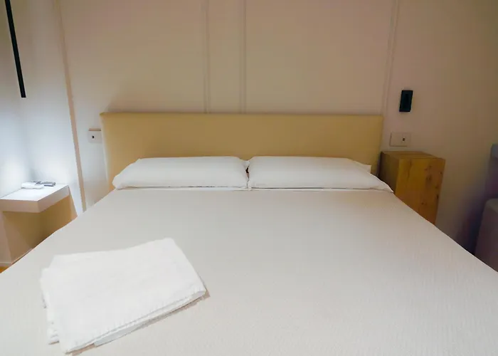 Virginia Madre Luxury - Boutique 招待所 圣贝内代托-德尔特龙托